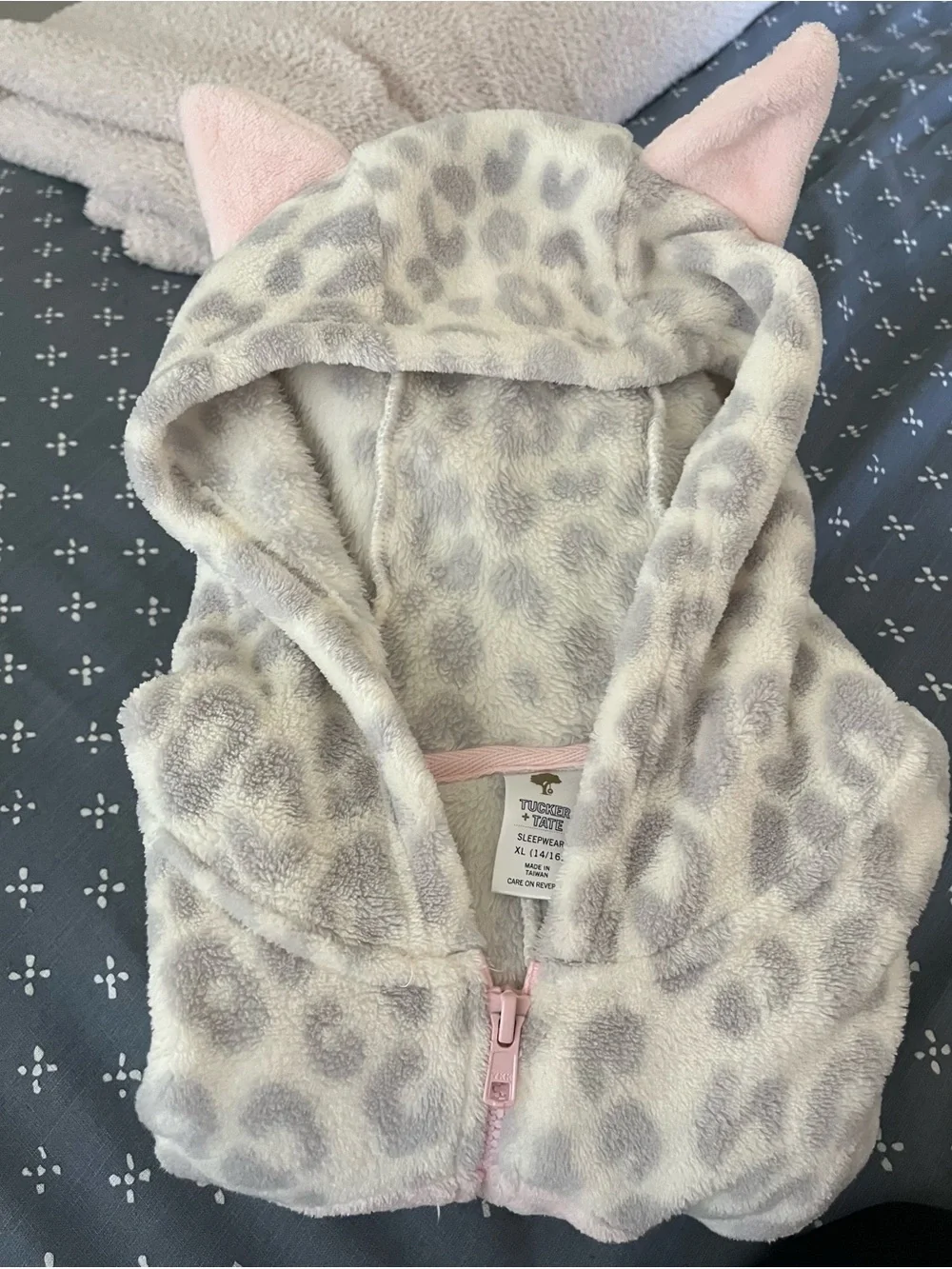 Nordstrom Tucker + Tate Cream and Pink Leopard Hooded Onesie Pajama